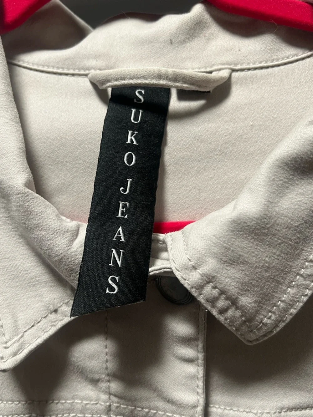 Cream Denim Jacket with Button-Front - Classic Trucker - Picture 7 of 9